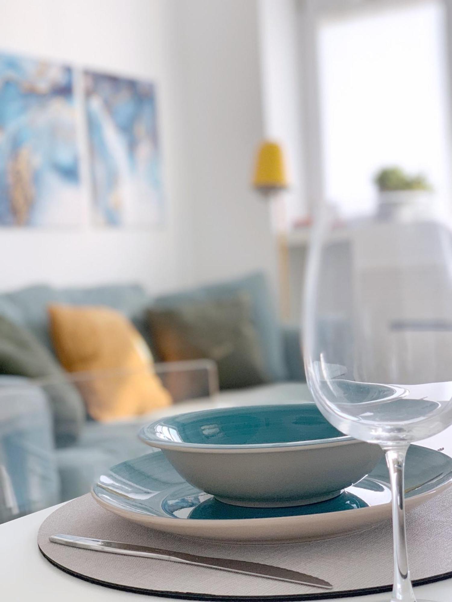 Appartement Cardano Blue - 5 Min Da Stazione