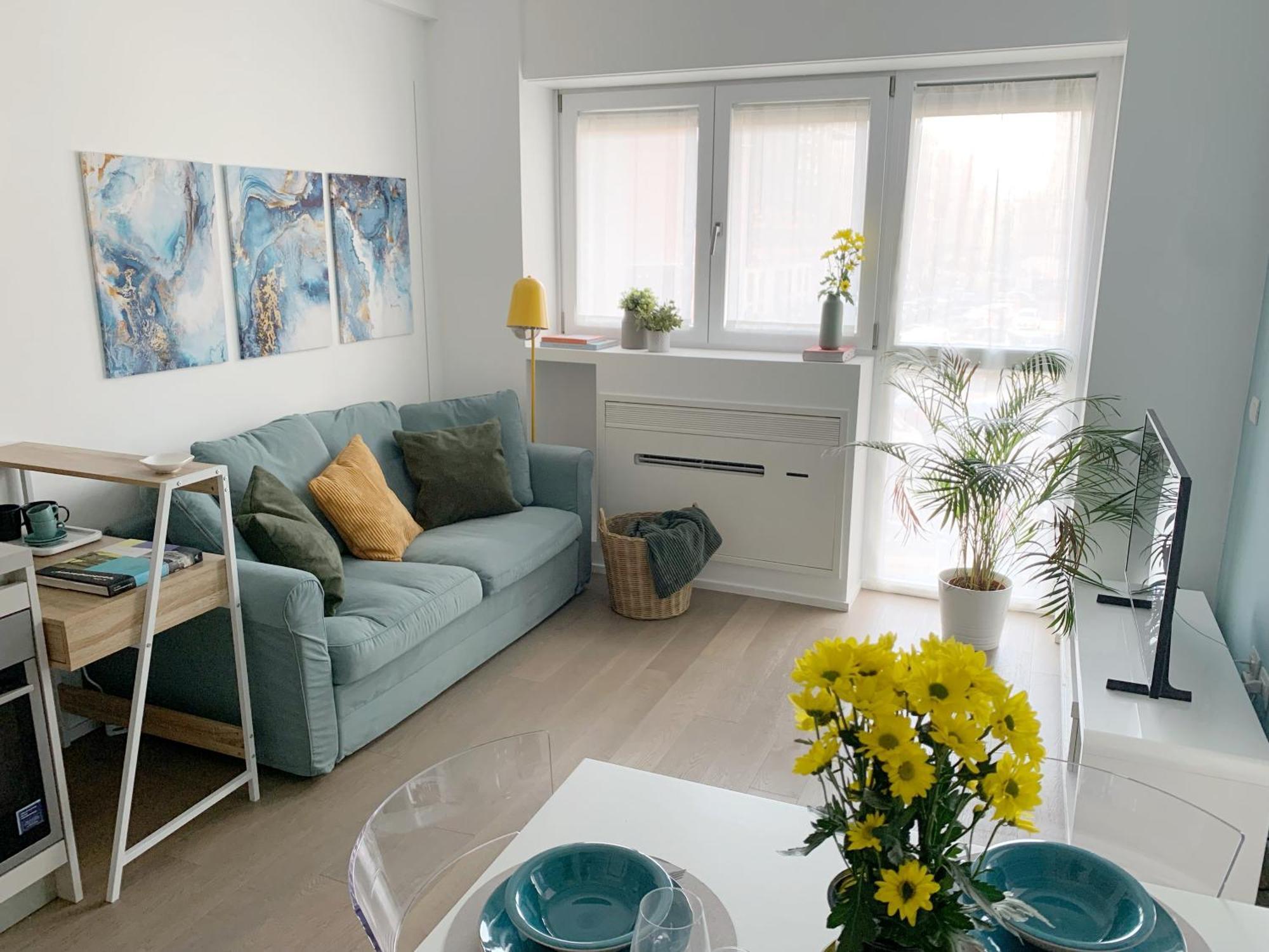 Appartement Cardano Blue - 5 Min Da Stazione